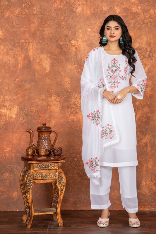Women Froral Embroidered Kurta With Trousers & Dupatta